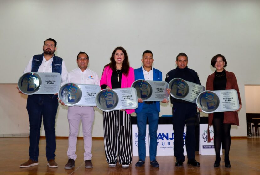 SSG reconoce el compromiso de San José Iturbide con 16 Insignias Plata Planet Youth.