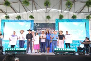 Inaugura Gobernadora la sexta Feria Nacional del Sombrero en San Francisco del Rincón