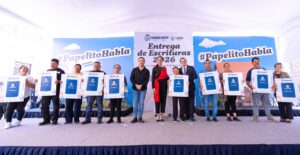 Entrega Gobernadora Libia Dennise escrituras a 133 familias romitenses