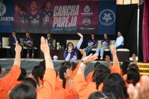 CANCHA PAREJA PARA TODAS: ACUDE GOBIERNO DE LA GENTE CON MUJERES PRIVADAS DE LA LIBERTAD EN GUANAJUATO
