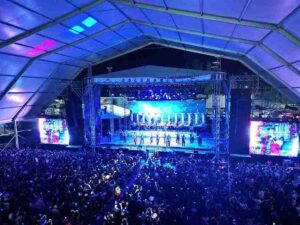 BANDA CUISILLOS PONE A CANTAR AL TEATRO DEL PUEBLO EN SILAO