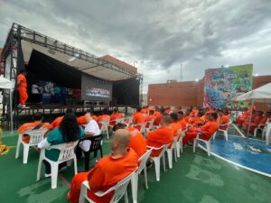 La UG fortalece su compromiso social a través de la cultura al llevar presentaciones artísticas al CERESO de Guanajuato