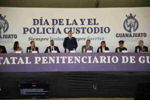 Siempre leales, siempre fuertes: reconocen a la y el Policía Custodio de Guanajuato