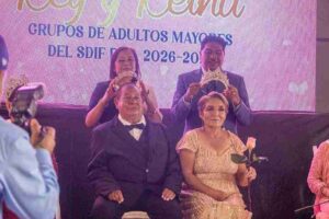 Más de 700 adultos mayores celebran su día y coronan a sus nuevos representantes en Purísima del Rincón.