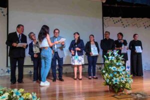 SSG fortalece la formación profesional durante el VIII aniversario del Hospital Comunitario Las Joyas.