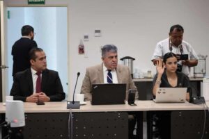 Analizan iniciativa en materia de paridad obligatoria en la administración pública municipal