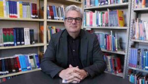 Kenneth Richter, primer profesor de una universidad mexicana invitado para capacitar a docentes en Turkmenistán
