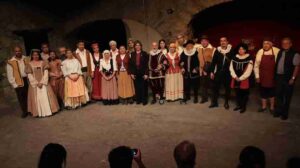Conmemoran el 74º Aniversario del Teatro Universitario con una representación del “Retablillo jovial”