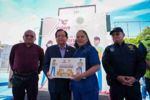 ENTREGAN APOYOS A FAMILIAS AFECTADAS POR LAS INTENSAS LLUVIAS DEL 3 DE AGOSTO