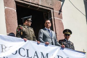 RECIBE PRESIDENTE SANMIGUELENSE AL CONGRESO DEL ESTADO EN SESIÓN SOLEMNE POR 200 AÑOS DE SAN MIGUEL DE ALLENDE COMO CIUDAD