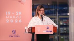 Élmer Mendoza recibe el IX Premio “Jorge Ibargüengoitia” en la inauguración de la FILUG