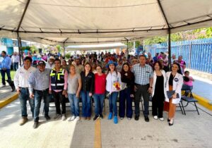INAUGURAN OBRA DE PAVIMENTACIÓN EN  COMUNIDAD DE TREJO