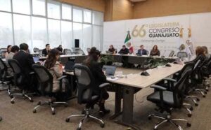 CONGRESO DEL ESTADO: Dialogan sobre iniciativa en materia de videovigilancia.