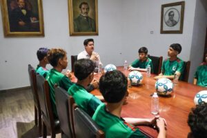 Reconocen el talento deportivo en Manuel Doblado. Impulsan a jóvenes deportistas para su crecimiento en el Futbol.