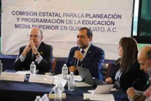 Guanajuato avanza en cobertura de Educación Media Superior; abre más de 7 mil nuevos espacios