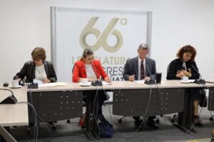 Sesiona la Comisión de Salud Pública, da trámite a diversos asuntos