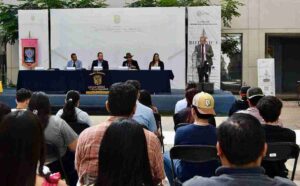 Especialistas de México y América Latina comparten conocimientos botánicos en la UG