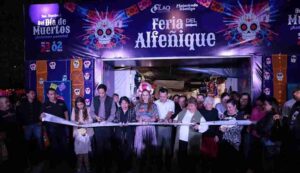 INAUGURA MELANIE MURILLO FESTIVAL DEL DÍA DE MUERTOS